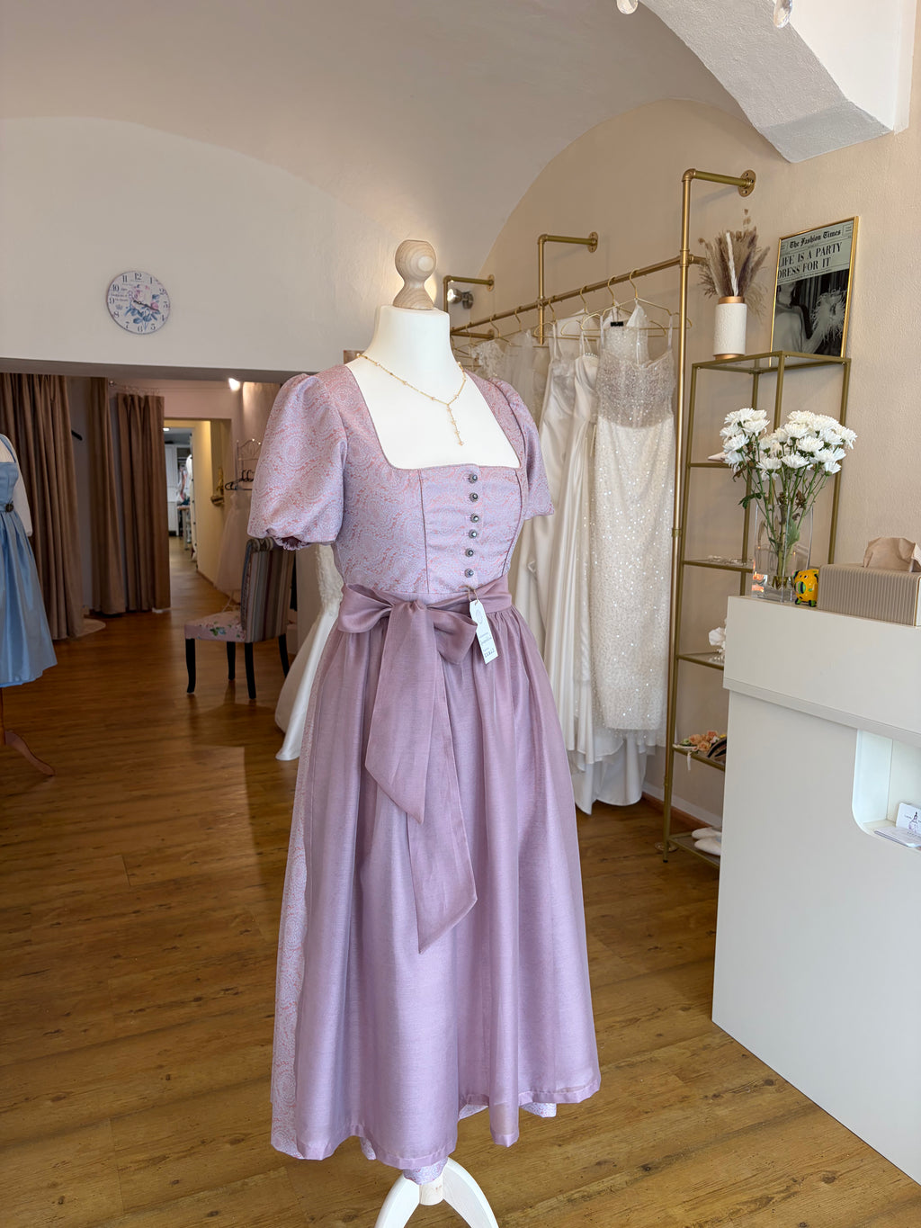 Dirndl mit Puffärmel Gr. 40