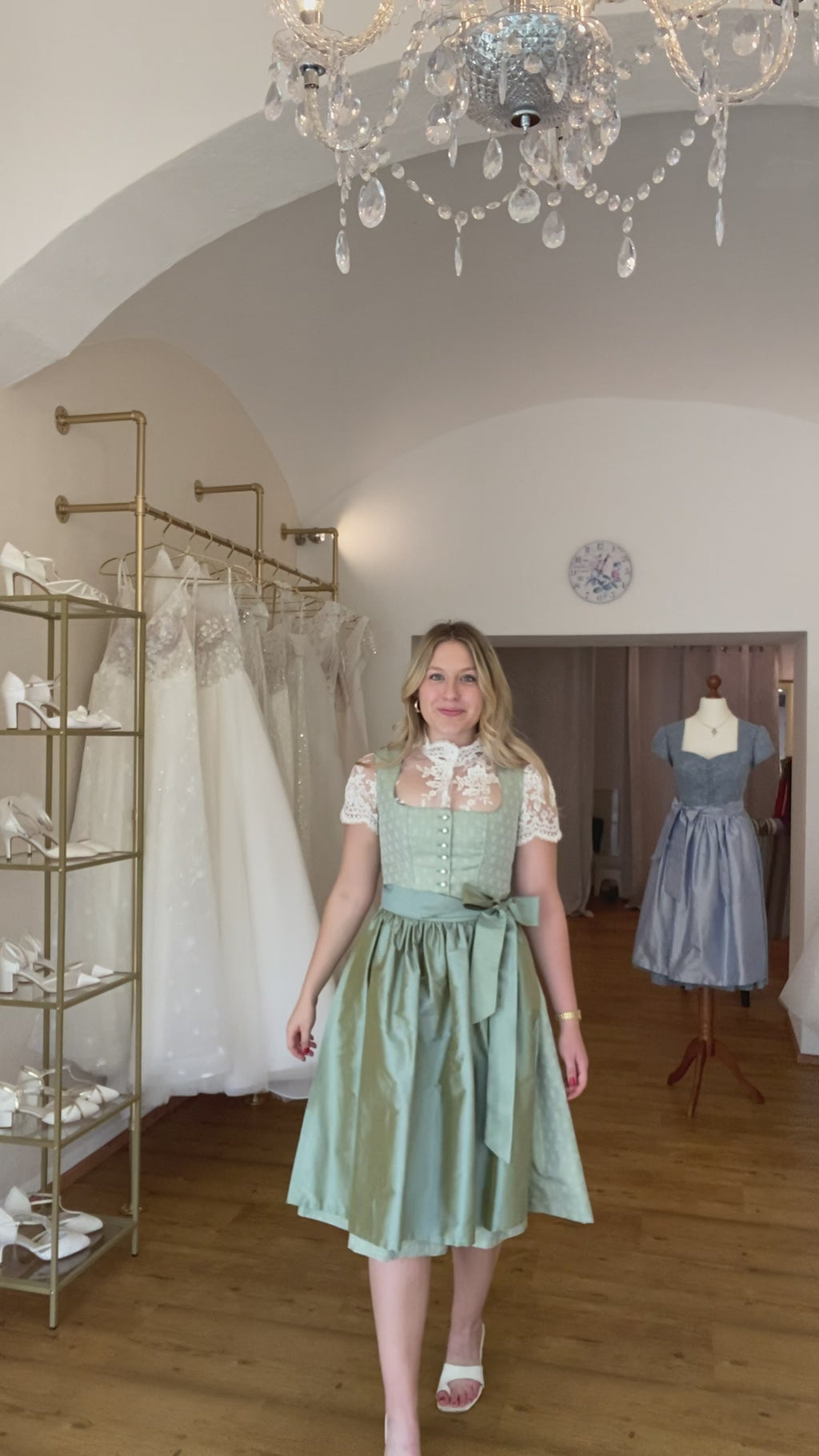 Jacquard-Dirndl grün